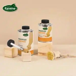 pediflex-ravene-huile-nourrissante-hydratante-sabots-cheval.webp Pediflex Ravene huile nourrissante pour les sabots du cheval avec pinceau intégré