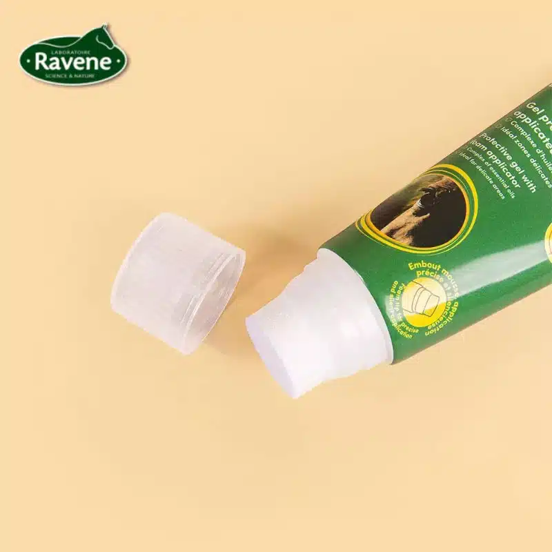 Tube Emouchine Protec Gel Ravene 100ml avec embout mousse anti-mouches cheval