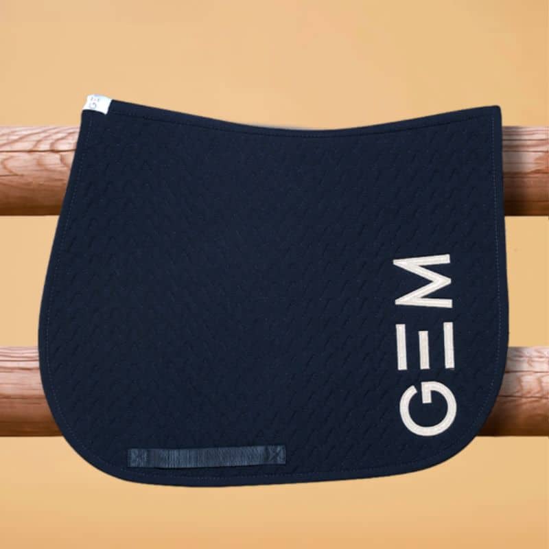 Tapis de selle TEN GEM Marine SS24 Tapis de selle marine TEN GEM SS24 by Sellerie Equinoxe