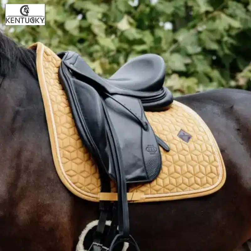 Tapis de Dressage Velvet moutarde KENTUCKY Sellerie Equinoxe Shop