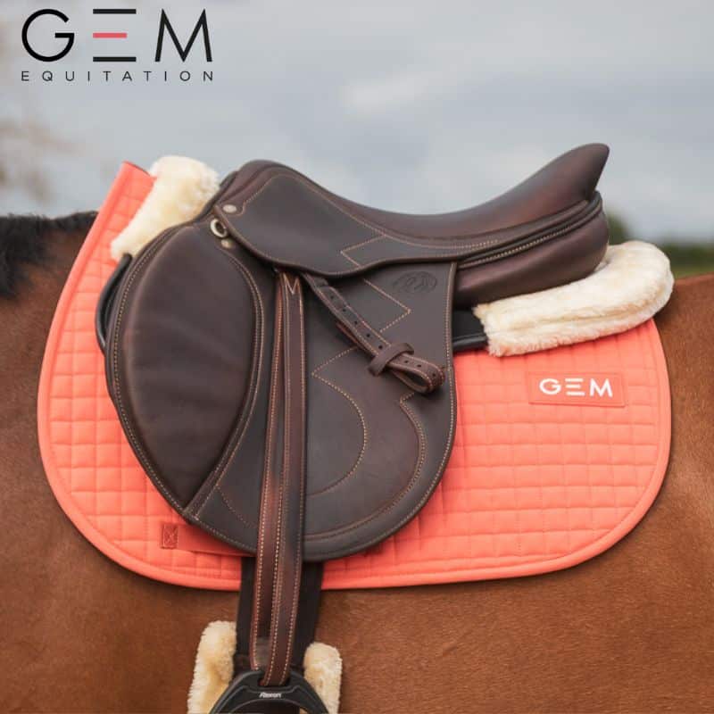 Tapis de selle CSO Leo Gem corail GEM SS24 Sellerie Equinoxe-Shop