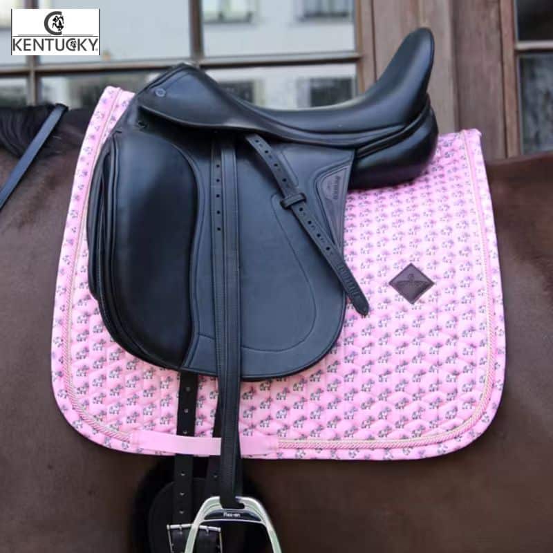Tapis de dressage Collection Sammy vieux rose Kentucky Sellerie Equinoxe Shop Fuveau