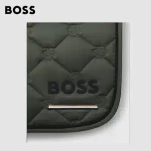 Tapis de selle TAPE PUMICE KAKI LOGO NOIR Hugo Boss Equestrian SS26 Sellerie Equinoxe Shop Fuveau