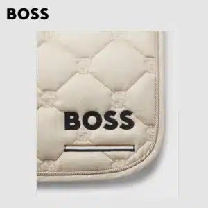 Tapis de selle TAPE PUMICE TAUPE LOGO NOIR Hugo Boss Equestrian SS26 Sellerie Equinoxe Shop Fuveau