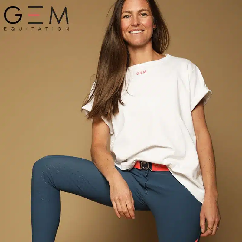 Tee-Shirt blanc SS25 GEM EQUITATION sellerie équinoxe shop fuveau