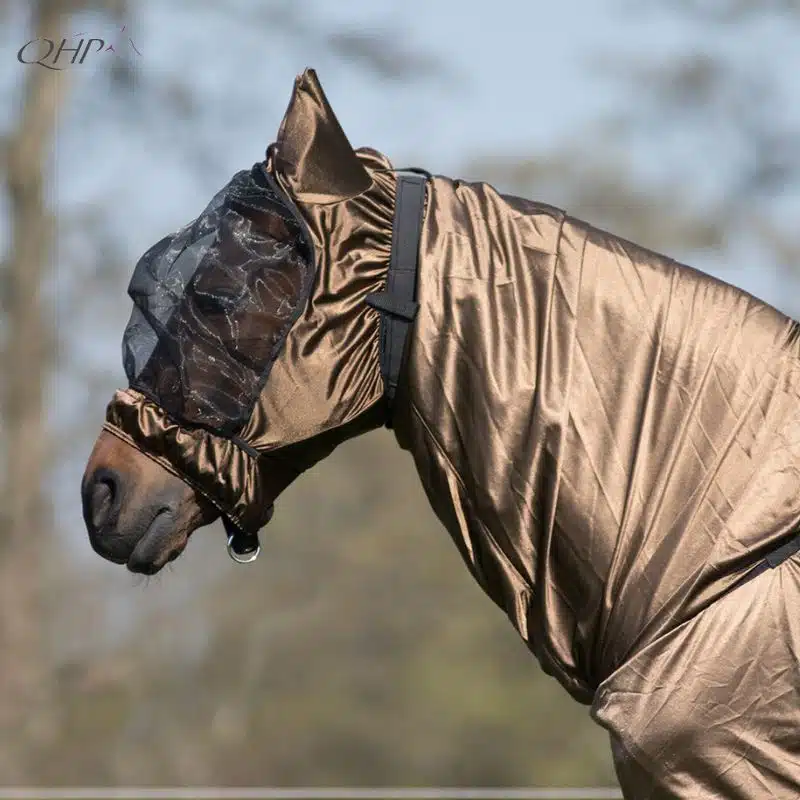 bonnet assorti à la chemise anti eczéma et anti uv QHP 5111 Sellerie Equinoxe Shop Fuveau