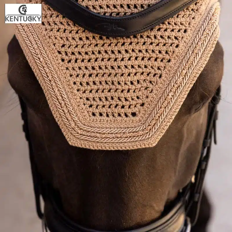 Bonnet anti-mouches Wellington Velvet Mini Pearls Jumping 42752 42753 beige Kentucky Sellerie Equinoxe Shop Fuveau Bonnet anti-mouches Wellington Velvet Mini Pearls Jumping 42752 42753 beige Kentucky Sellerie Equinoxe Shop Fuveau