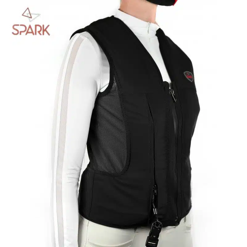 Gilet Airbag d'équitation Manege 250204 250205 SPARK by Sellerie Equinoxe Shop Gilet Airbag d'équitation Manege 250204 250205 SPARK by Sellerie Equinoxe Shop