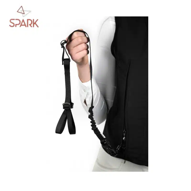 Gilet d'équitation Airbag Manege ultra léger 250205 250204 cordon d attache SPARK by Sellerie Equinoxe Shop Fuveau Gilet d'équitation Airbag Manege ultra léger 250205 250204 cordon d attache SPARK by Sellerie Equinoxe Shop Fuveau
