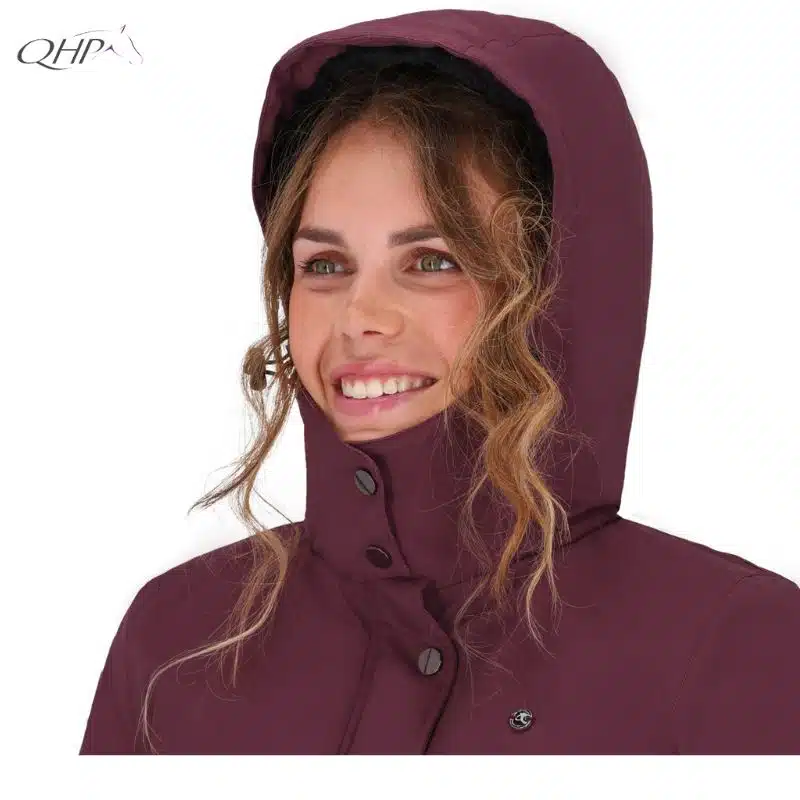 Parka d'hiver Maelynn prune avec capuche collection AW25 QHP 8883 Sellerie Equinoxe Shop Fuveau