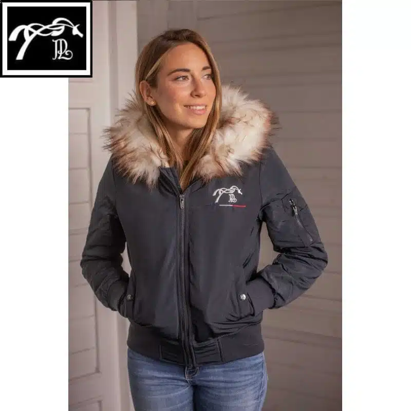 blouson-equitation-femme-lyon-marine-paillete-penelope-store.jpg Blouson Lyon Marine Pailleté Pénélope Store pour cavalière