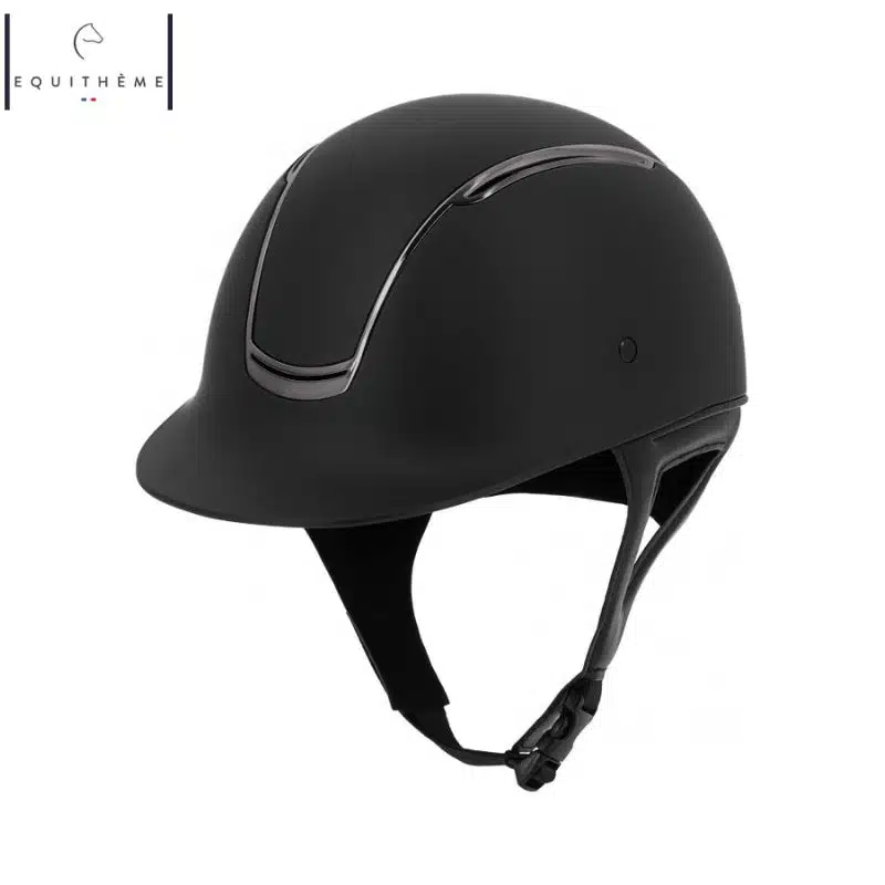 Casque d'équitation Soazy Noir Chrome silver visière courte EQUITHÈME 911970 Sellerie Equinoxe Shop Fuveau
