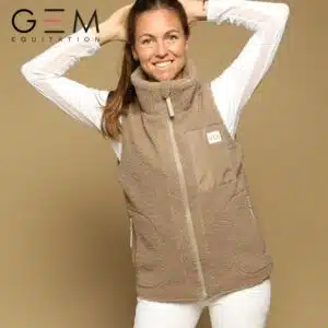 Veste d'équitation sans manches On GEM beige châtaigne AW25 Sellerie Equinoxe Shop Veste d'équitation sans manches On GEM beige châtaigne AW25 Sellerie Equinoxe Shop