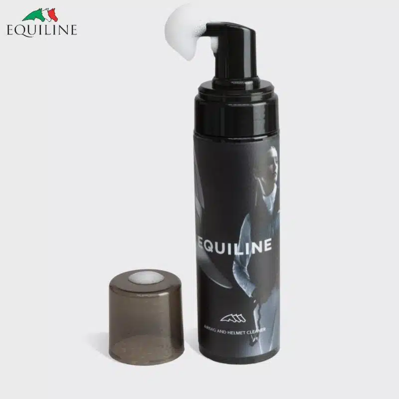 Mousse du spray nettoyant Equiline 200 ml pour casque et airbag d’équitation.
