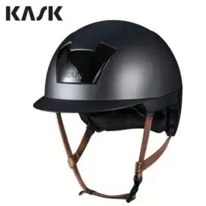 Casque d'équitation Kooki noir mat visière courte jugulaire marron clair KASK Sellerie Equinoxe Shop Fuveau
