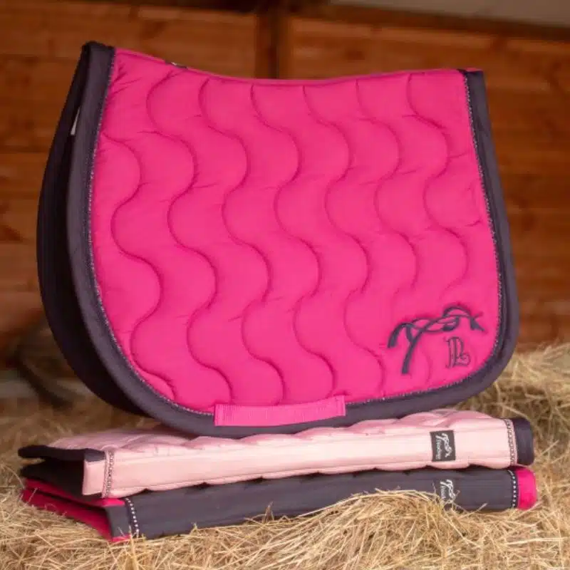 Tapis de selle diamant 204846132 fUSHIA MARINE PENELOPE COLLECTION LEPREVOST SELLERIE EQUINOXE SHOP FUVEAU Tapis de selle diamant 204846132 fUSHIA MARINE PENELOPE COLLECTION LEPREVOST SELLERIE EQUINOXE SHOP FUVEAU