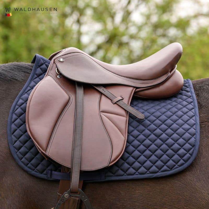 Selle d'obstacle Comfort en cuir havane Waldhausen 521830 cheval Sellerie Equinoxe Shop Fuveau