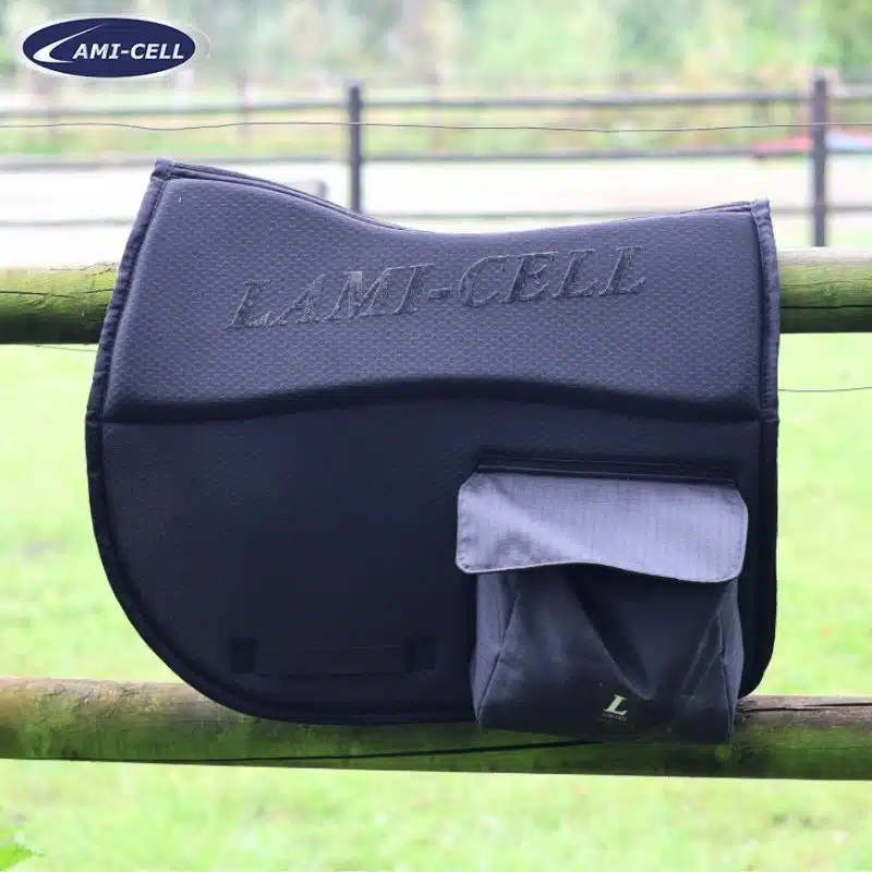 Tapis de Randonnée à poches avec amortisseur intégre Lami Cell noir 220042002 Sellerie Equinoxe Shop Fuveau