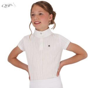 Polo de concours Kynlee Junior QHP 8925 SS26 Sellerie Equinoxe Shop Polo de concours Kynlee Junior QHP 8925 SS26 Sellerie Equinoxe Shop
