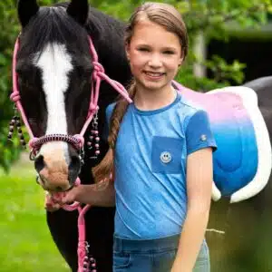 T-shirt de sport Rosalynn Junior bleu QHP 8932 SS26 Sellerie Equinoxe Shop Fuveau