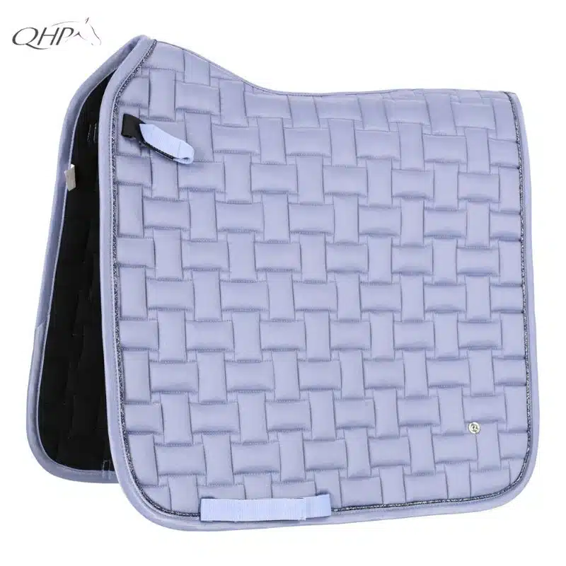 Tapis de dressage Aubree COLLECTION MYSTY BLUE reference 3245 QHP SS26 Sellerie Equinoxe Shop Fuveau