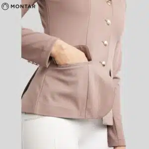 Veste de concours MoEverlisa COMB2630 Dame rose Blush SS26 MONTAR détail poche Sellerie Equinoxe Shop Fuveau Veste de concours MoEverlisa COMB2630 Dame rose Blush SS26 MONTAR détail poche Sellerie Equinoxe Shop Fuveau