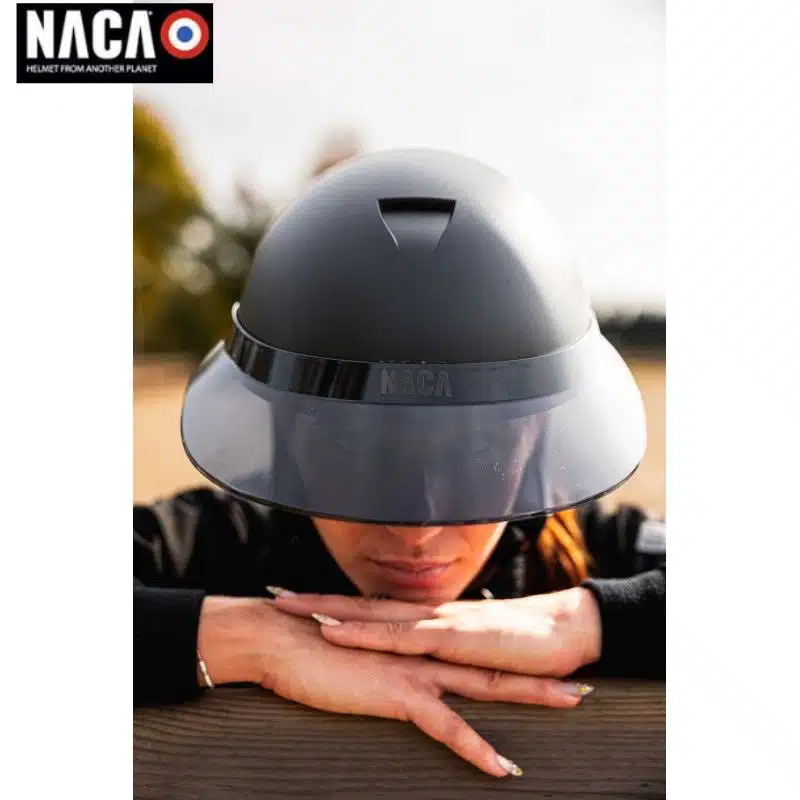 Visière NACA XL fumée noir Sellerie Equinoxe Shop Fuveau