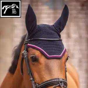 Bonnet anti-mouches Diamant Strass Marine Fuchsia Pénélope Store SS26 306894 Sellerie Equinoxe Shop Fuveau Bonnet anti-mouches Diamant Strass Marine Fuchsia Pénélope Store SS26 306894 Sellerie Equinoxe Shop Fuveau