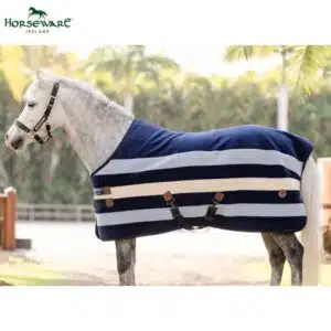 Chemise Séchante Polaire Newmarket Horseware marine ACHGBN poney Sellerie Equinoxe Shop Chemise Séchante Polaire Newmarket Horseware marine ACHGBN poney Sellerie Equinoxe Shop