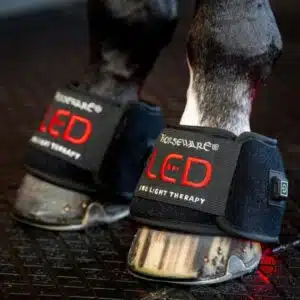 Cloche Mini Guêtre de Thérapie par Lumière Rouge LED Horseware poney et cheval Sellerie Equinoxe Shop Fuveau Cloche Mini Guêtre de Thérapie par Lumière Rouge LED Horseware poney et cheval Sellerie Equinoxe Shop Fuveau