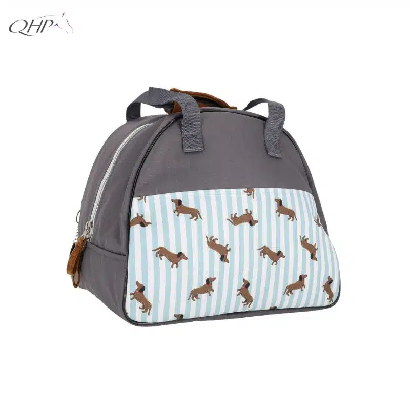 Sac à bombe Collection Stable buddy Dachshund Teckel SS26 QHP 5685 Sellerie Equinoxe Shop Sac à bombe Collection Stable buddy Dachshund Teckel SS26 QHP 5685 Sellerie Equinoxe Shop
