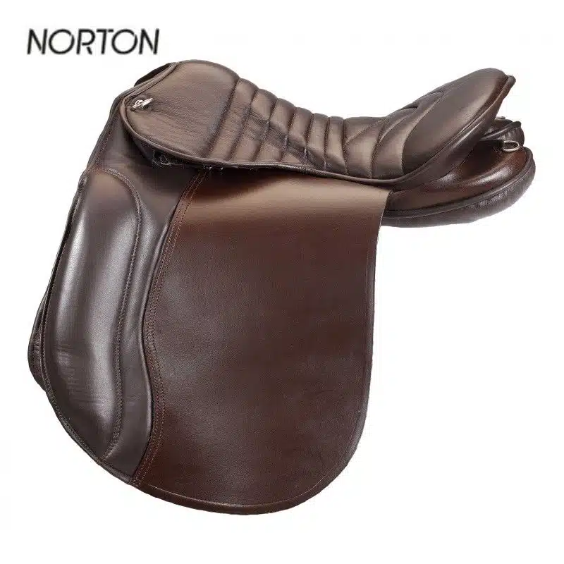 Selle NORTON CLUB cheval de trait havane CHEVAl 111025018 18 pouces Sellerie Equinoxe Shop Fuveau