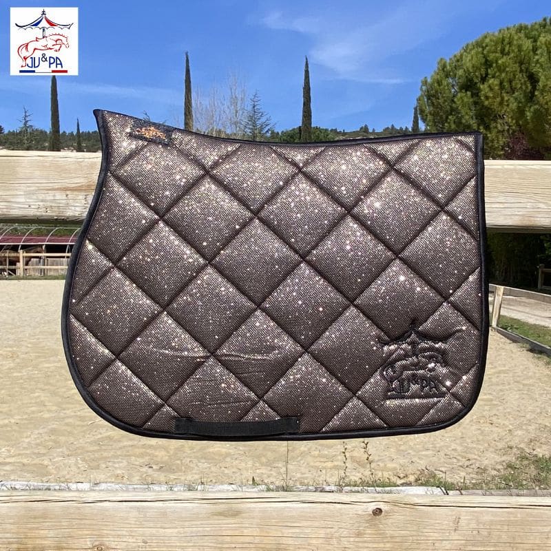 Tapis Glitter argent Ju et Pa SS26 Sellerie Equinoxe Shop Fuveau