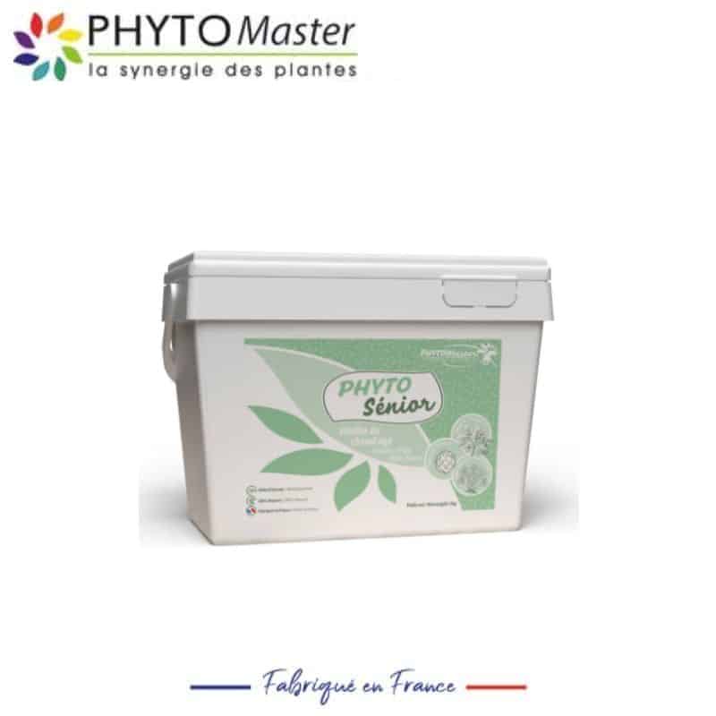 phyto seniors cheval, complément cheval âgé, cheval senior, vitalité cheval, bien-être cheval âgé, phytothérapie équine, complément naturel cheval, phytomaster cheval, entretien cheval senior