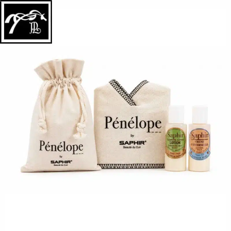 Kit de Soin du Cuir Saphir avec lotion nettoyante, crème universelle et chamoisine.