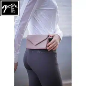 New Phone Pocket Pénélope rose poudré Pochette téléphone Pénélope en cuir rose poudré