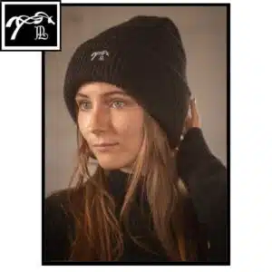 bonnet-penelope-store-solena-noir-hiver-2026 Bonnet Pénélope Store Solena noir nouveauté Hiver 2026