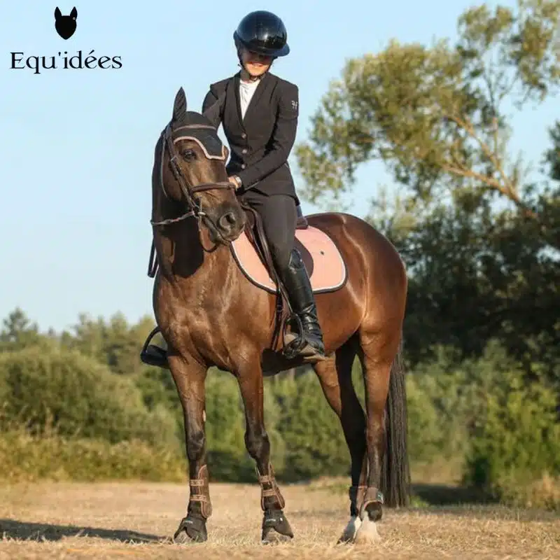Equ'idées Lifestyle Équitation Tapis et Bonnet assorti ensemble tapis et bonnet Equ'idées pour cheval et poney