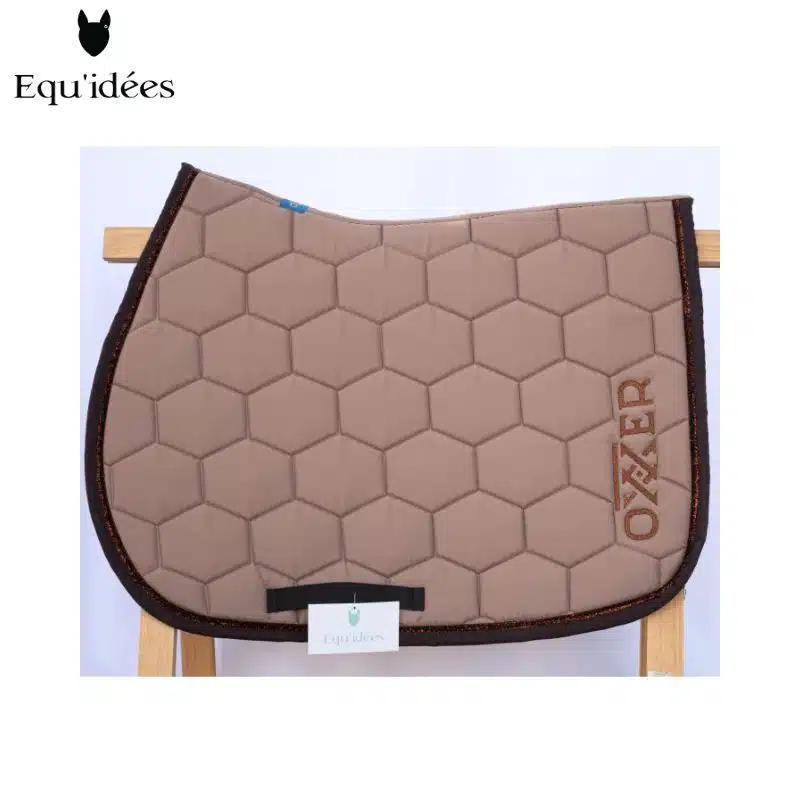 Tapis Emblème Oxxer beige Equ'idées Tapis de selle Emblème Oxxer beige Equ'idées
