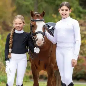 lifestyle-polo-concours-junior-qhp-amilara-noir
