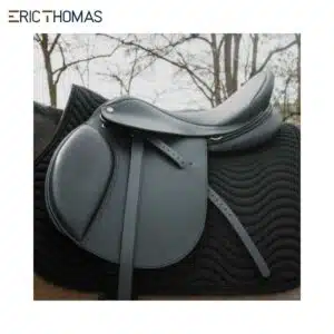 selle-eric-thomas-hybrid-ek-confortech-mixte-cheval-noir Selle Eric Thomas Hybrid EK-Confortech Mixte noir sur cheval
