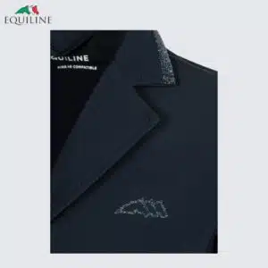 veste-concours-fille-equiline-eqcarolink-marine-detail-strass Col crystal ton sur ton de la veste de concours EQCAROLINK EQUILINE