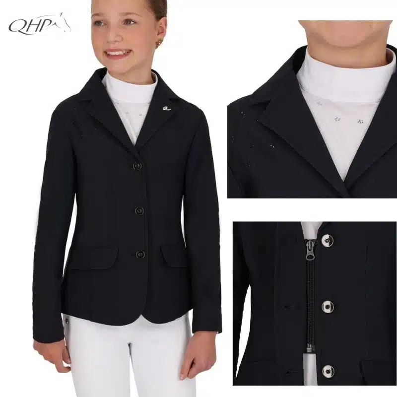 Veste de concours junior Amilara QHP vue de face avec détail strass col et fermeture zip