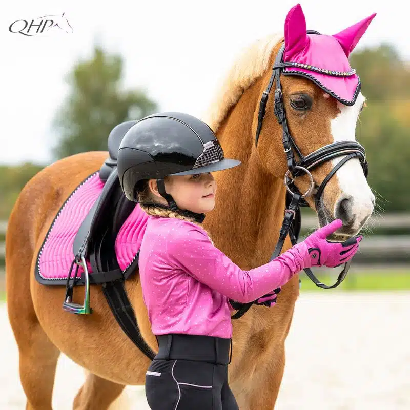 Ensemble Tapis et bonnet Isalyn QHP rose satiné