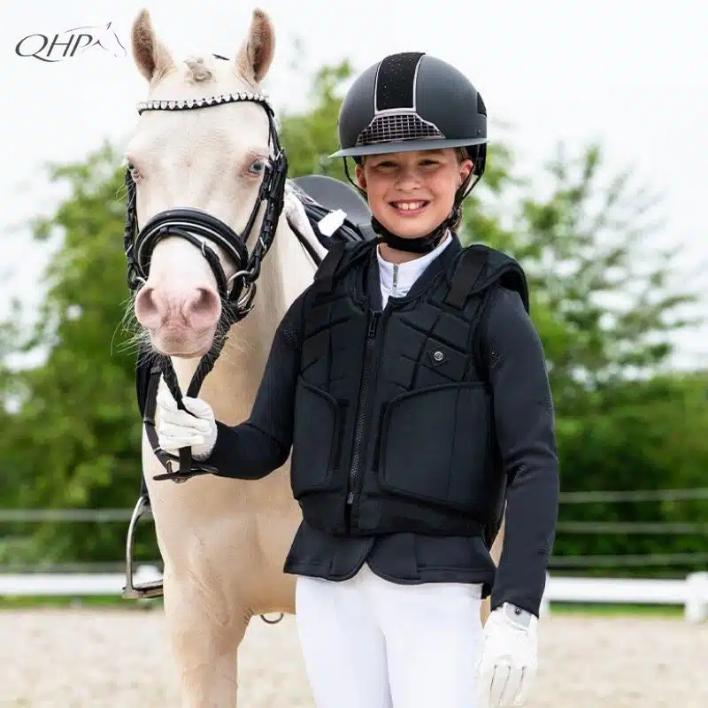 Gilet protection cavalier QHP niveau 3 porté