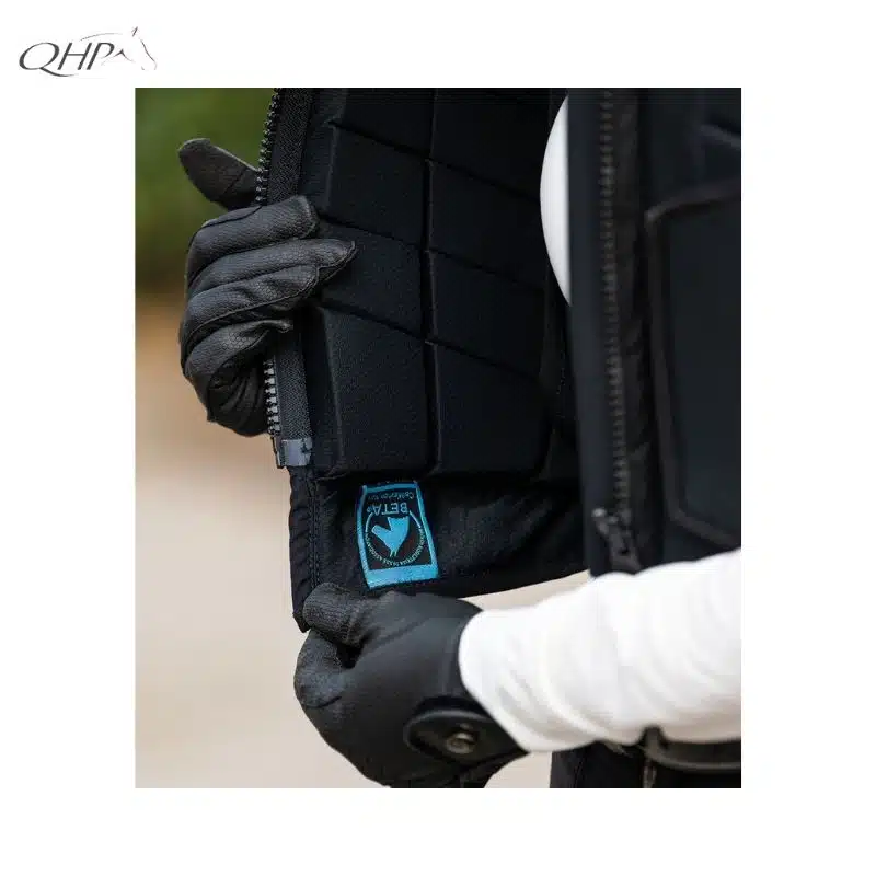 détail intérieur Gilet de cross QHP noir détail intérieur Gilet de cross QHP noir