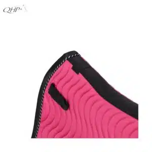 détail tissu et cordelette du Tapis de selle Isalyn QHP rose satiné – Collection hiver 2026_2027
