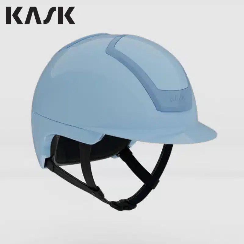 Casque d’équitation KASK Nemesi en coloris Soft Blue shiny