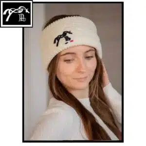 Bandeau Pénélope PL-Tim Écru – Porté Bandeau Pénélope PL-Tim Écru porté par une cavalière