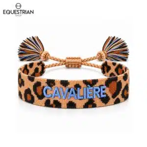 Bracelet Cavalière Léopard EQUESTRIAN SHOP broderie bleu ciel, vue de face